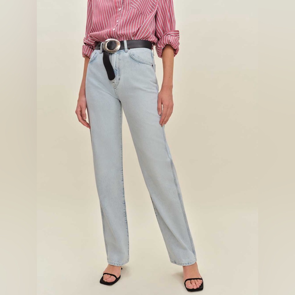 Reformation Val 90s Mid Rise Straight  Core Sashta Jeans light wash Sz 26 - Picture 3 of 7